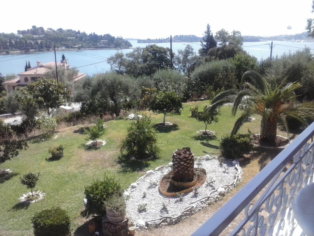 Athineos Apartments Коммено Экстерьер фото