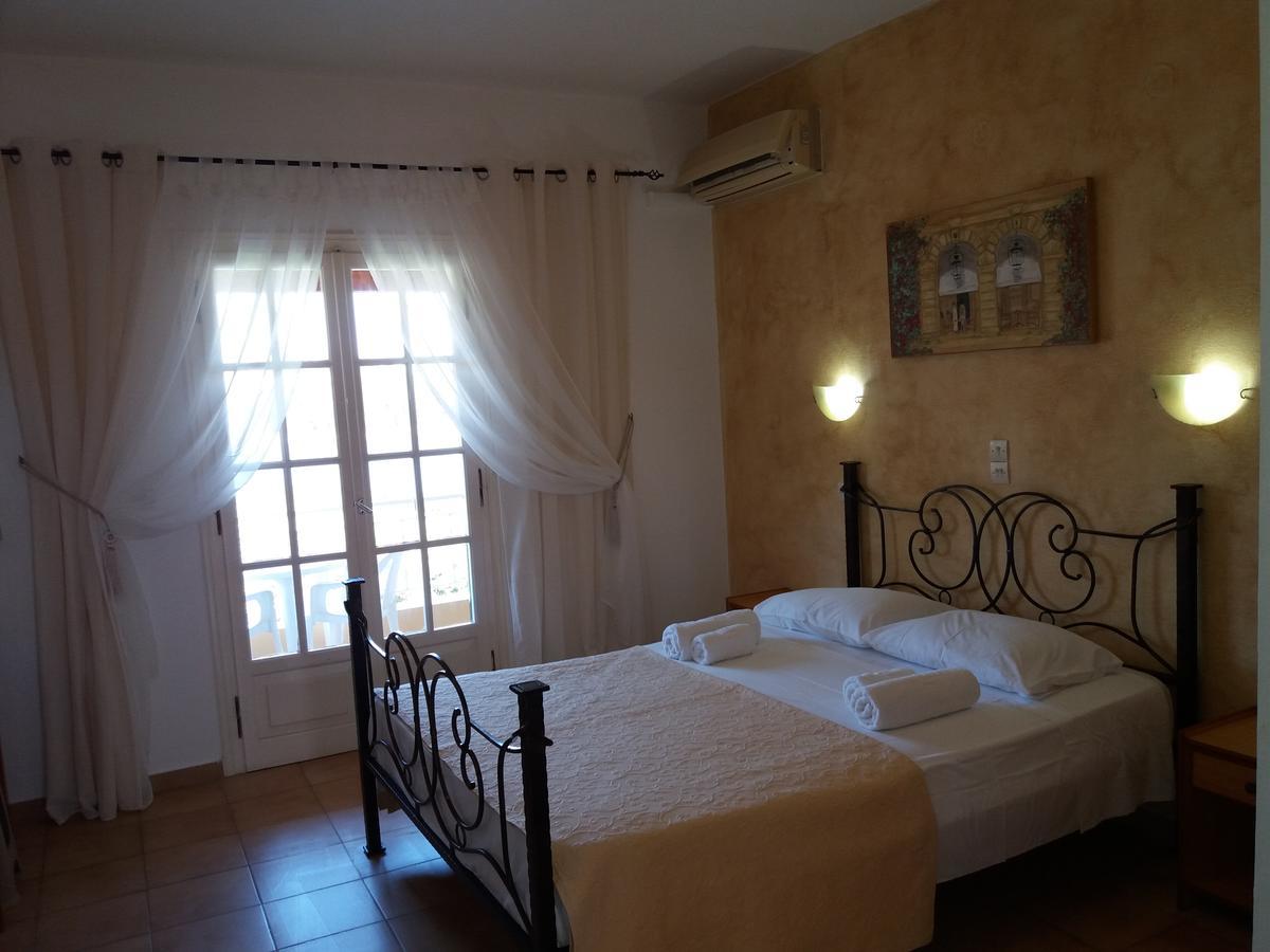 Athineos Apartments Коммено Экстерьер фото